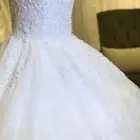 فستان زواج مقاس M فيه حبال من ورا