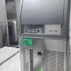 صانع الثلج نوع ايطالي مستخدمه شبه جديد