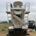 شاحنات خلاط الخرسانة شكمان m3000s