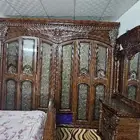 غرفة نوم فاخرة للبيع بحالة جيدة