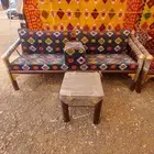 طاولات وكراسي