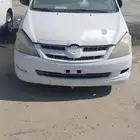تايوتا انوفا موديل 2011