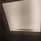 كهربائي جده موجود في الخدمة
