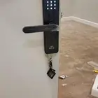 اقفل باب ذكي