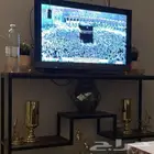 السلام عليكم طاولة و شاشة للبيع المستعجل