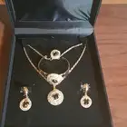 اكسسورات مطليه ذهب و كريستال