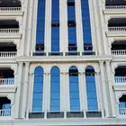 ورشه المنيوم شبابيك حديثه وابواب متنوعه ووجهات زجاجيه ومريا