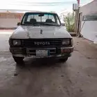 هايلكس مويل 1987