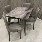 طاولات طعام