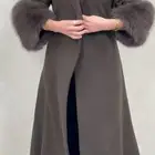 عباية شتويه جوخ مزينة بفرو ناعم متوفره بلونين اسود وبني