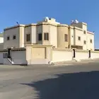 للبيع فله و شقتين خميس مشيط حي الطلح