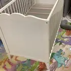 سرير ايكيا ابيض ممتاز