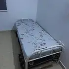سرير للبيع