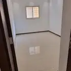 شقة مميزة للبيع شارع وادي الصمان حي حطين