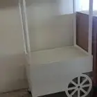 طاولة متحركة