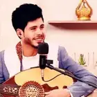 انا فنان غنائي أجيد العزف على العود والغنى بكل الألوان العرب