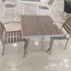 طاولات وكراسي خارجية