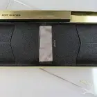 محفظة أمريكية مصنعة من جلد الماعز عام 1960 . جديدة بالعلبة