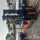 رافعه كهربائيه فوركلفت كهرباء للايجار