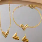 اطقم ماركه لويس فيتون الشهيره