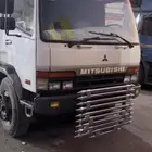دينه لوري ميتسوبيشي للبيع