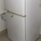 ثلاجة غرف