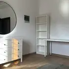 اثاث غرفة من ايكيا