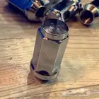 صواميل او صاموله جميع انواع السيارات بكل اشكاالها