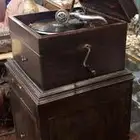 جرامفون دولاب إنكليزي شغالي