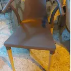 يوجد خمسه كراسي طاولات للبيع