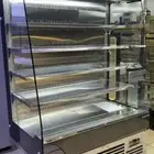 يوجد لدينه ثلاجة عرض حلويات مقاس 120.150.200