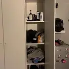 دولاب ذو ثلاث ابواب