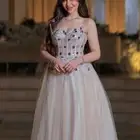 فساتين نسائية سهره وانيقه بسعر مميز يوجد شحن