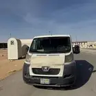 لبيع بيجو بوكسر 2013