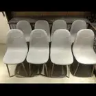8 كراسي شبه جديدة