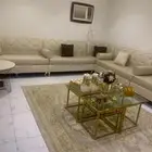 طاولات للبيع