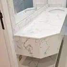 يوجد شقق خمس غرف وأربع غرف وثلاث غرف وغرفتين وعمارة جديدة