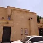 فله للبيع درج داخلي واربع شقق مساحه 437 مليون3