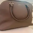 شنطة على السوم اصليه