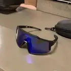 نظارة رياضية وشمسية