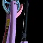 للبيع سكوتر أطفال مراهقين نظيف جدا واستعماله خفيف