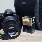 للبيع كاميرا نيكون D810 مع ملحقات احترافية