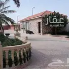 منتجع فاخر وسعر فرصة فاخرة ومسبح ومربط خيل صالات فاخرة