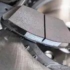 فحمات وبريكات وزيوت وفلاتر ومساعدات وبواجي وقطع غيار