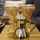 قهوجيين وصبابين رجال وحريم في الرياض خارج الرياض