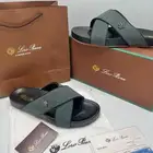 سليبرات لوربيانا هرمز نايك نيوبلانس اديداس