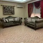 كنبتين بحاله نظيفه