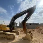 تفتيت صخور وقص اراضي