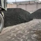 يوجد لدينا توريد مواد رمل احمر بحص دفان زفلت مقشور