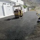 اسفلت مقشور وجديد ودفنيه نظيفه وسباس